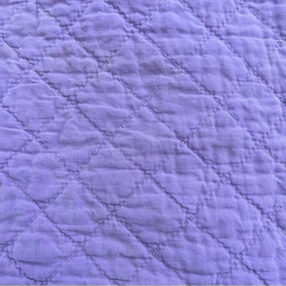 VTG Embroidered Lily Pad Floral Hand Stitched Quilt Lavender White Unique FLAWS